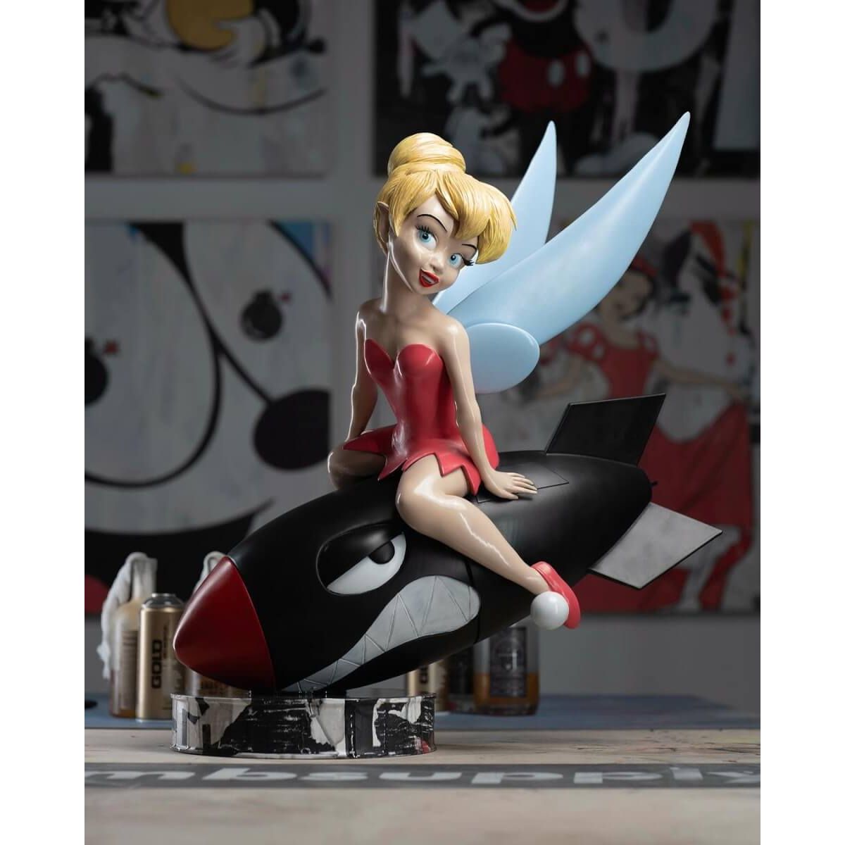 30" The Bombshell Hand Painted