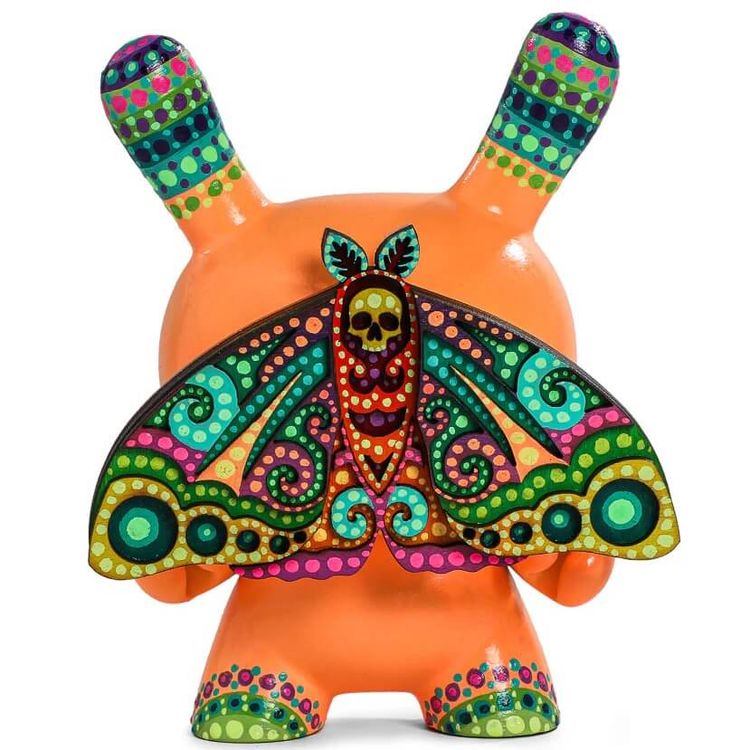 5" Glitzy Moth Un (24/37) : Flamboyant Dunny by MP Gautheron