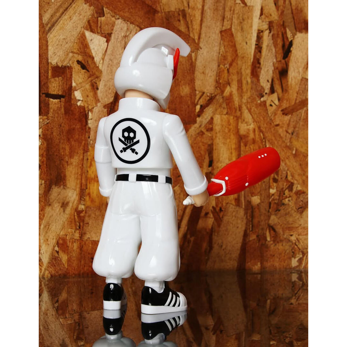 Aitsu Bancho TEQ63 White