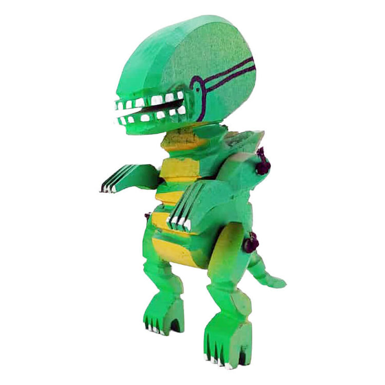 Alien-inspired Woodern Creature by Edwin Salas