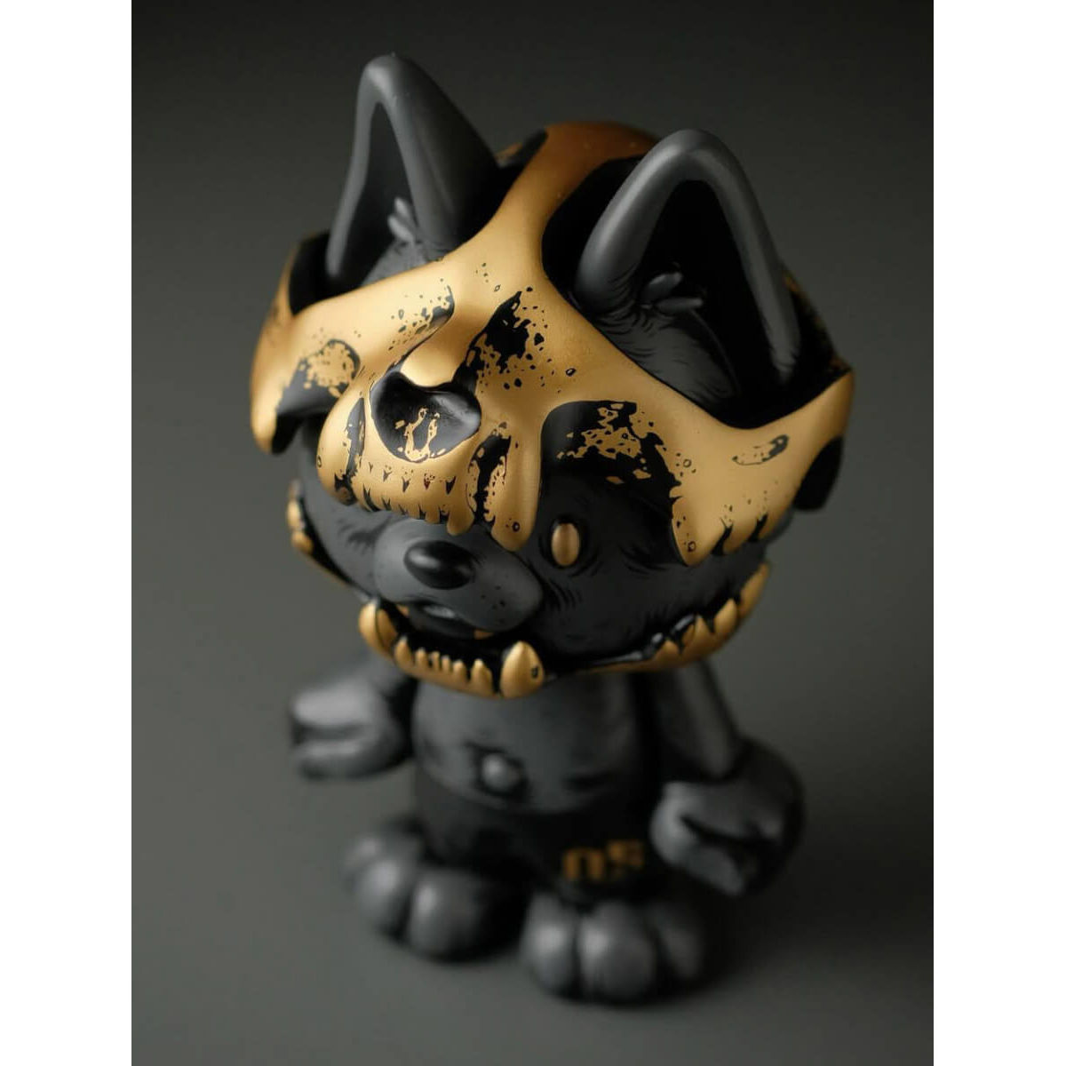 Alpha Gwen Gray Gold