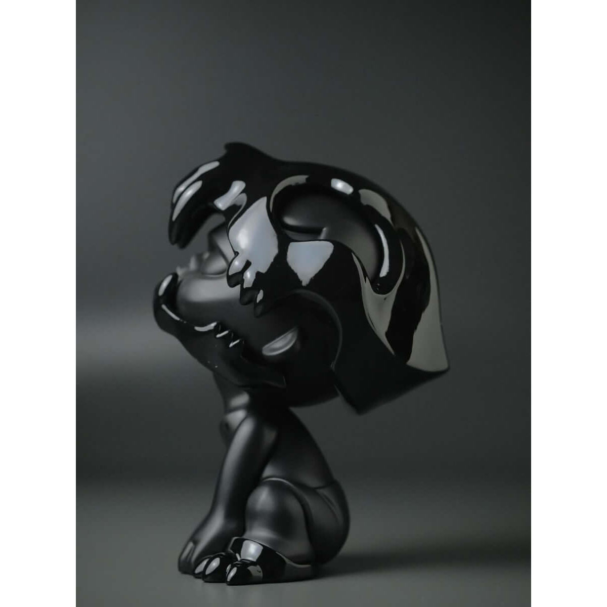 Alpha Howling Black on Black