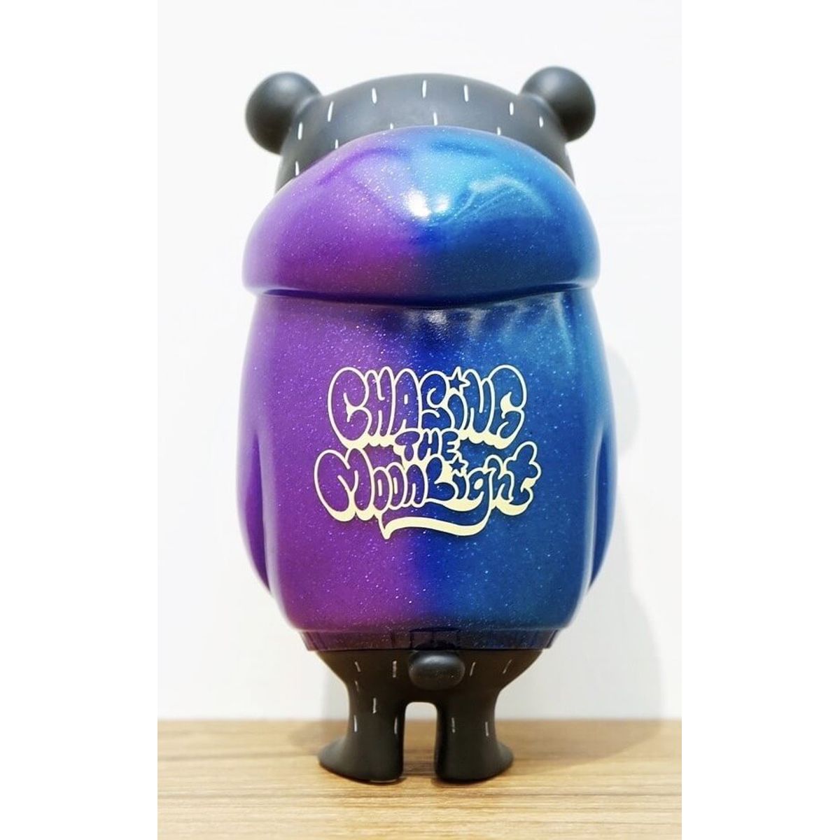 BG Bear Chasing the Moonlight