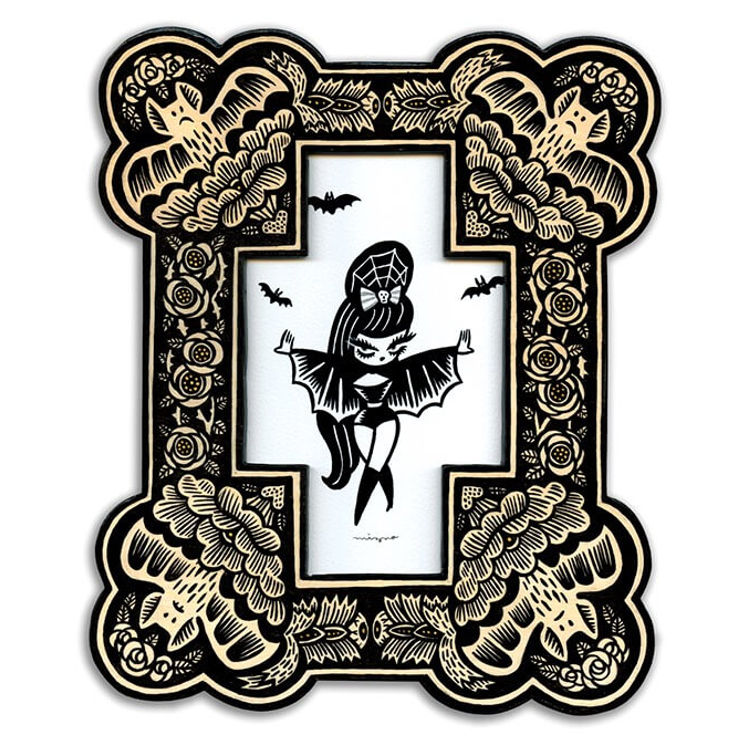 Batty Queen by Mizna Wada