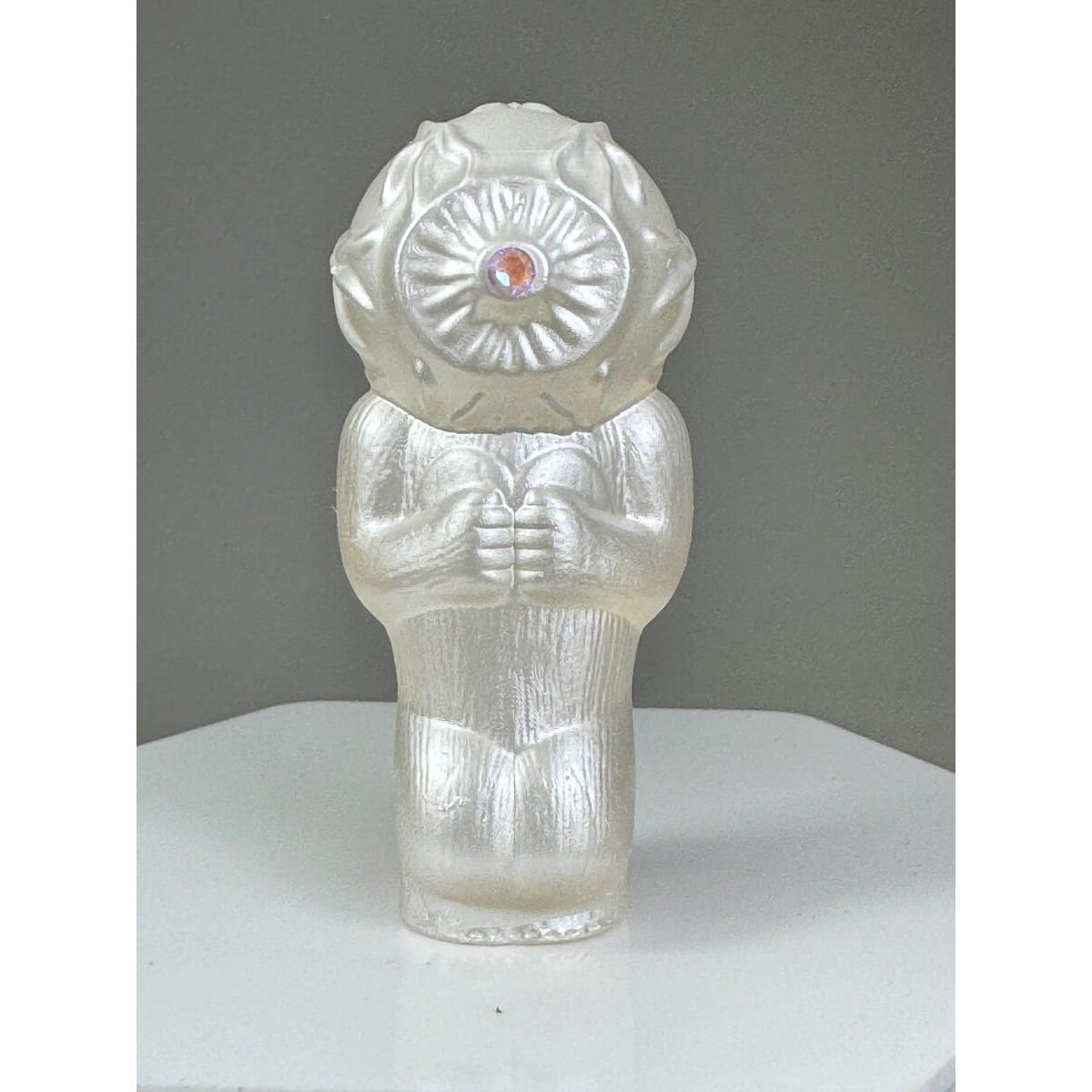 Big Eye Ape – Pearl White