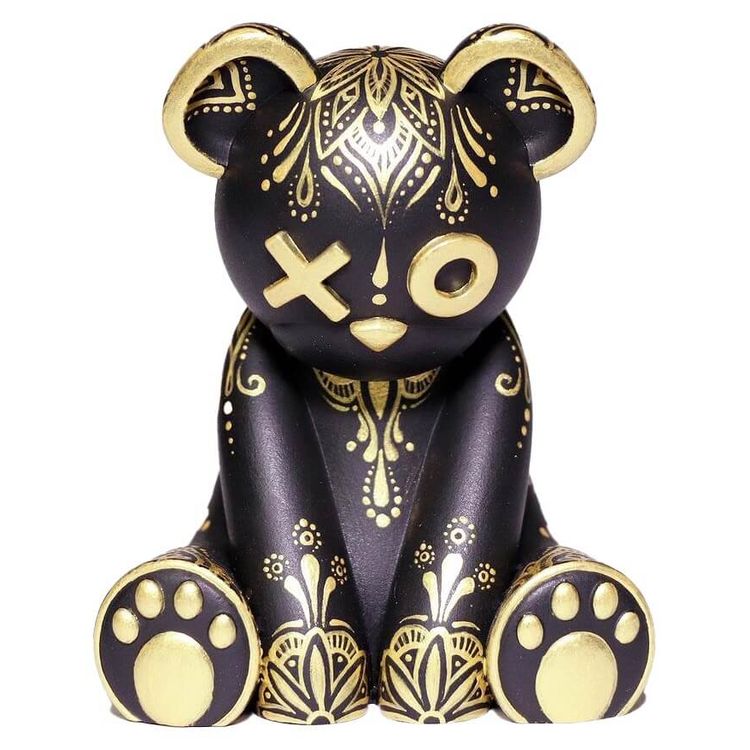 Black & Gold XO by Kendra Thomas