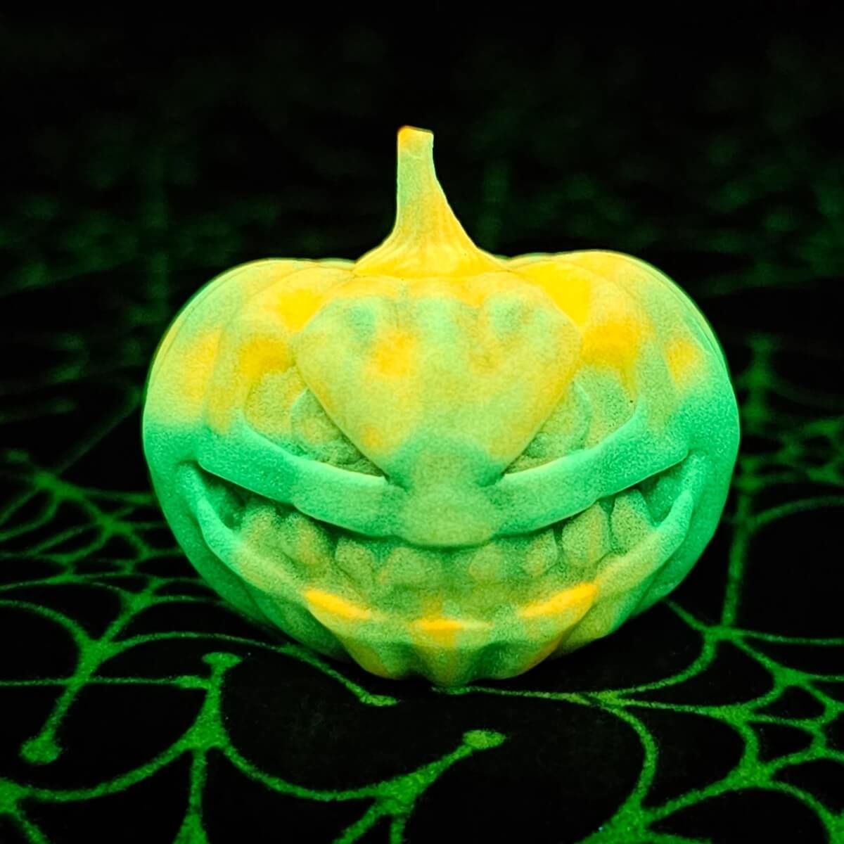 Yellow to Orange/Black to Green Icky