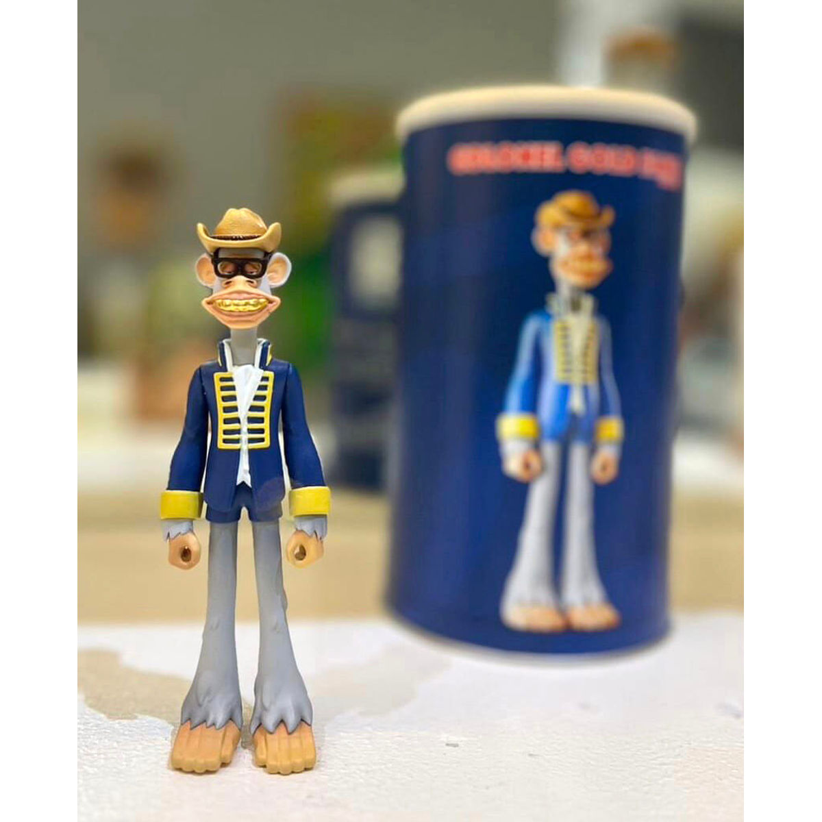 Bored Ape #7392 Colonel Gold Fang Mini