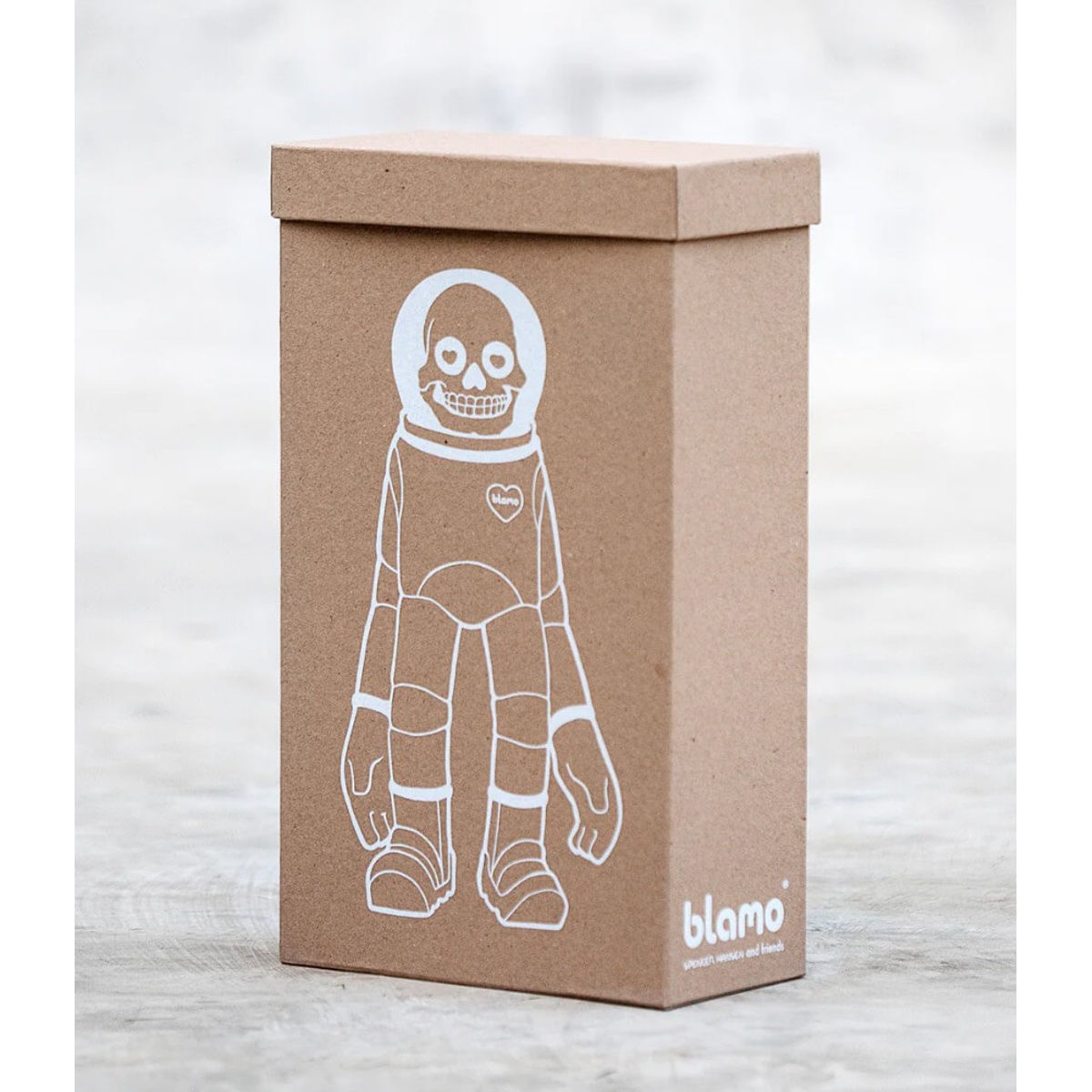 CERAMIC SKULLSTRONAUT