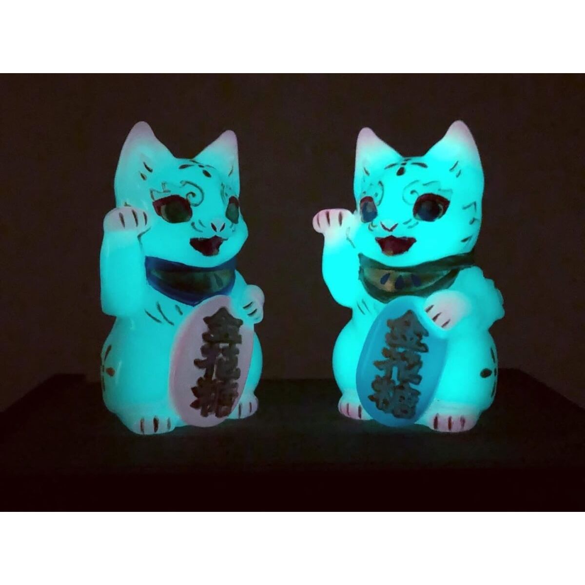 Candy GITD Bake Lucky Cat  (Green Eyed Version)