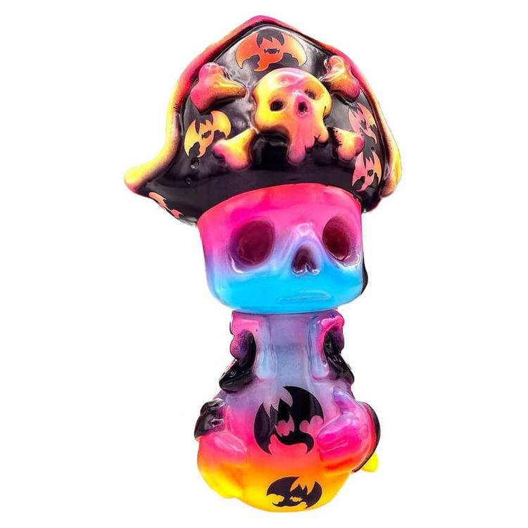 Captain Henry Ghost Vampire Revelation GID by Jelly Roger