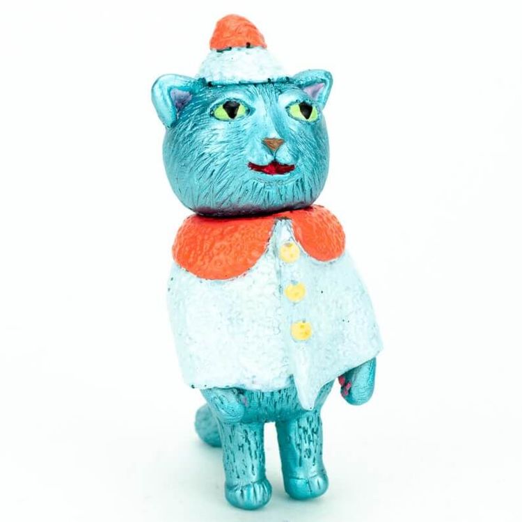 Chilly Poncho Cat by Grumble Toy (Ainsley Sturko)