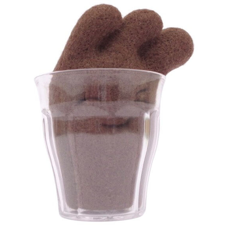 Chok, glass of chocolat milk by Droolwool (Maria Filipe Castro)