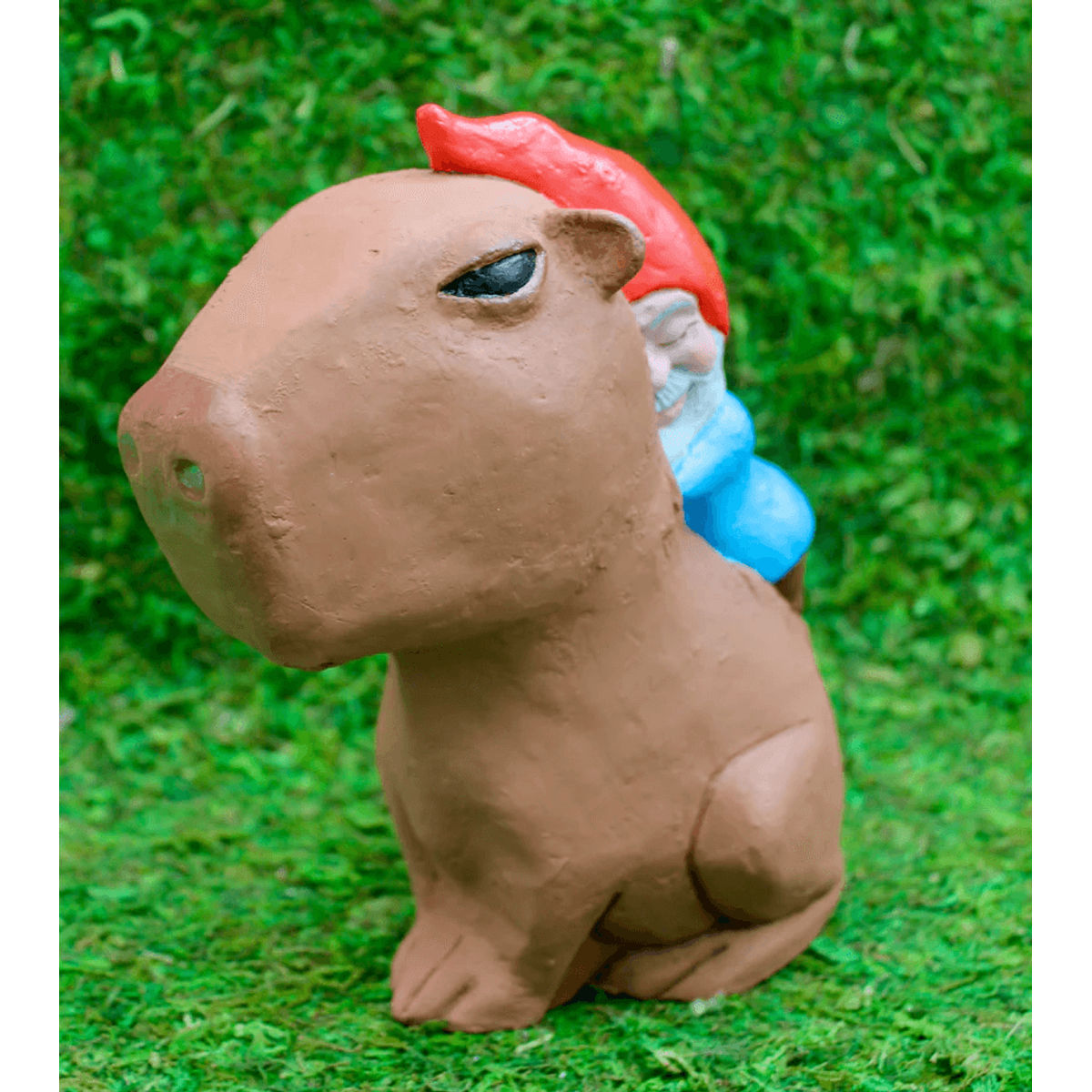 Cuddle-Bara The First Capybara Gnome!