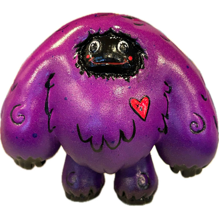 Custom Mini Chomp by Bethany Saldaña