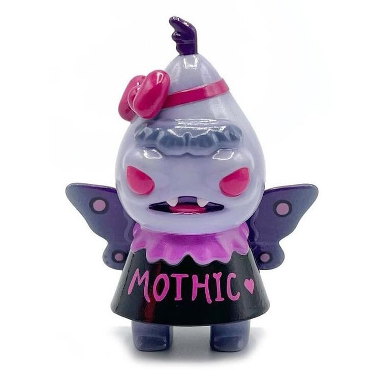 Cute Cryptid Pearla by Ghost Fox Toys
