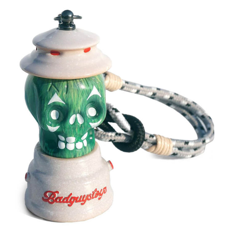 Devouring Dream Lamp (Green White) by Kean