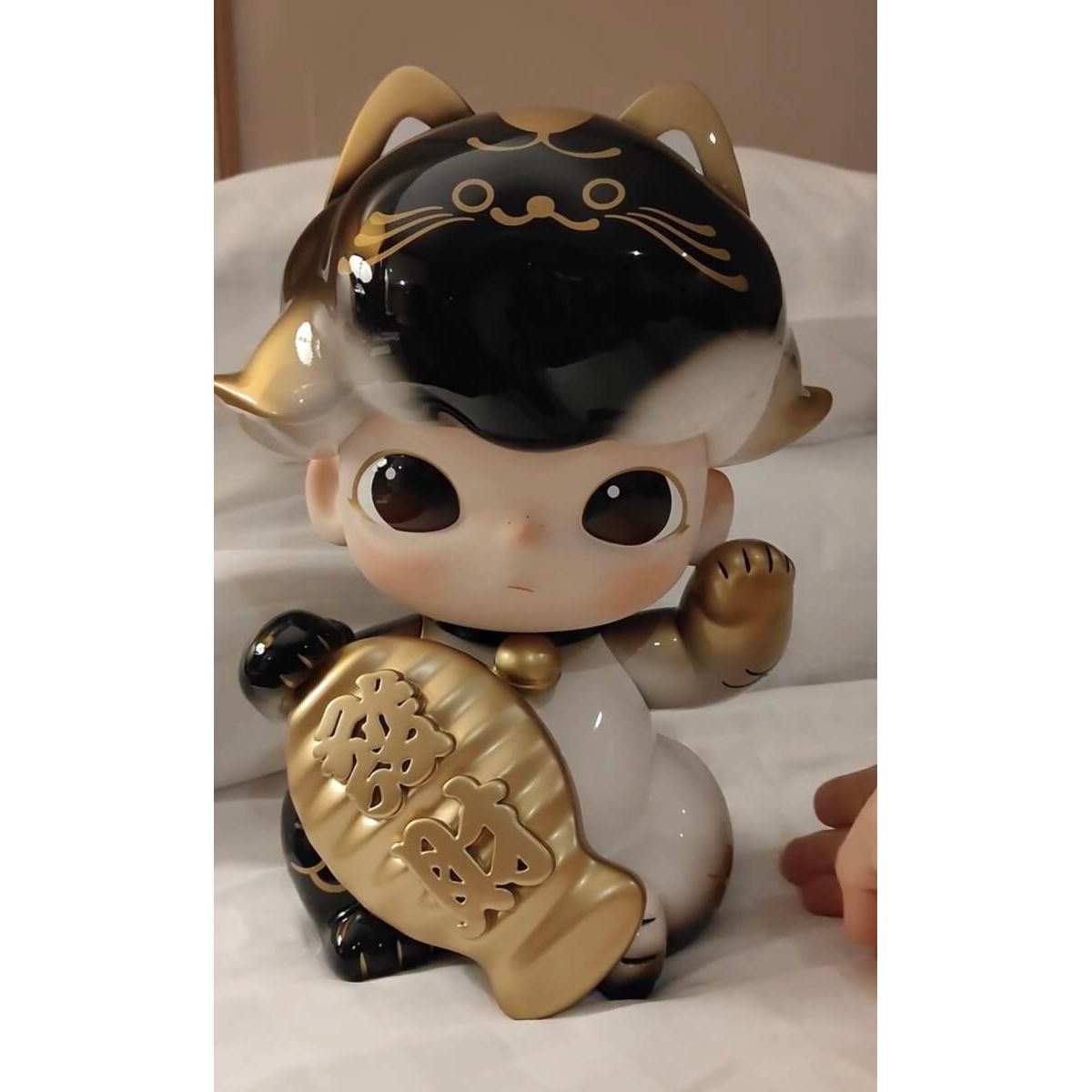 Dimoo Lucky Cat Black Gold