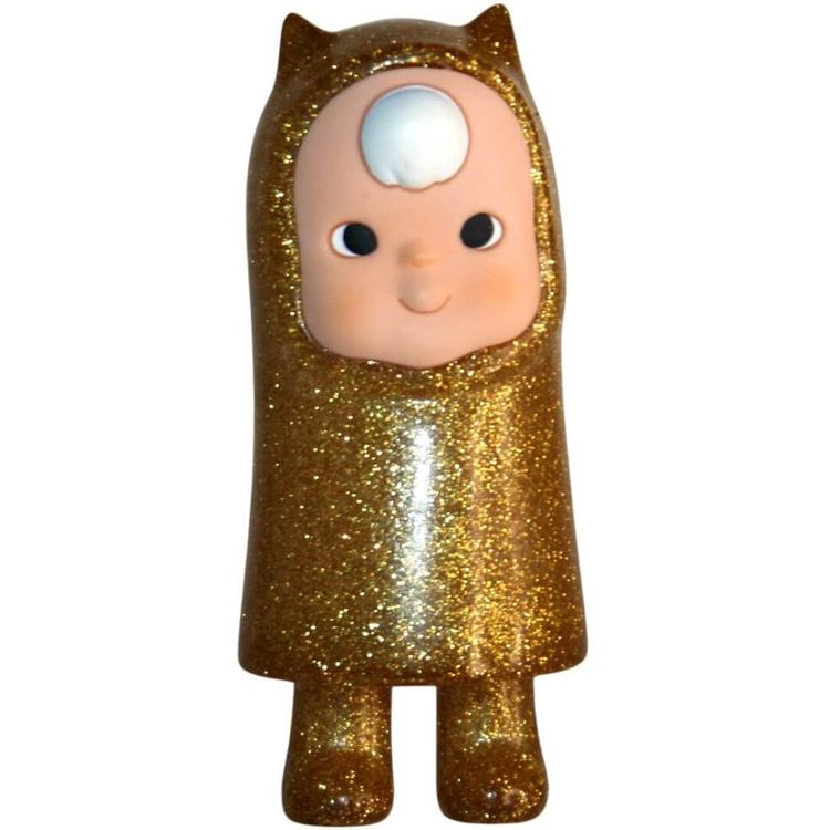 Dylie T. -  Gold Glitter by Jwon