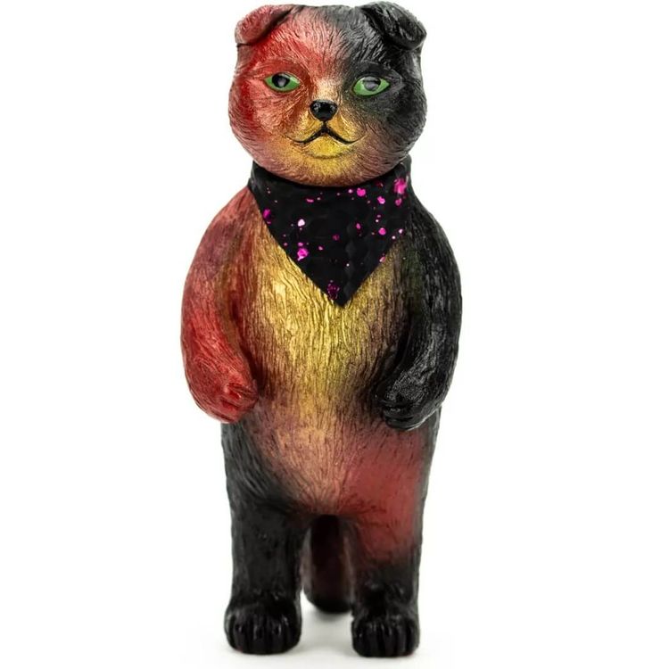 Fergus – Redish by Grumble Toy (Ainsley Sturko)