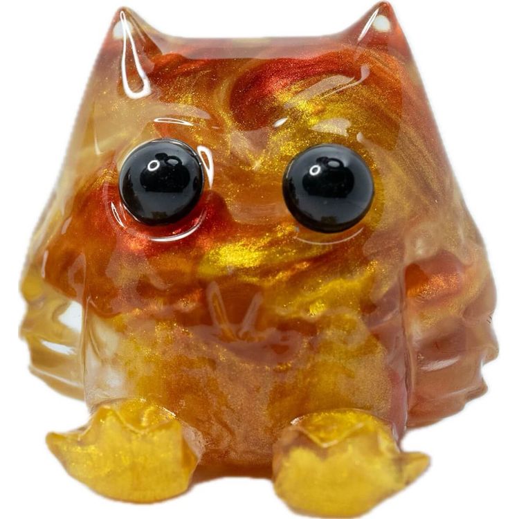 Fire Sitzend Wyze by House of Wyze