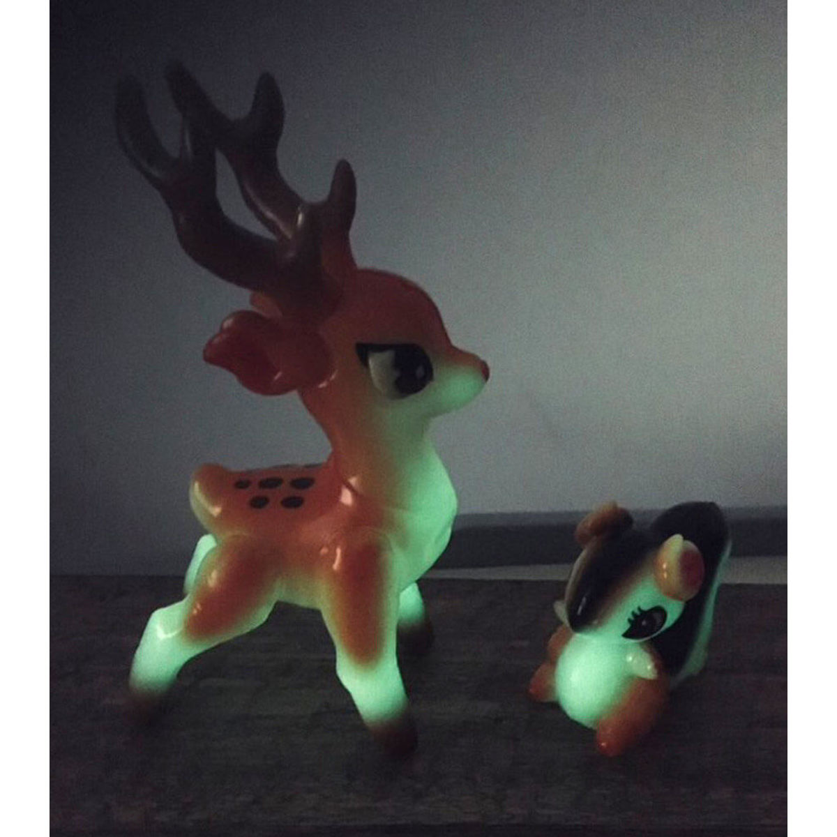 Deer & Squirrel Christmas GID : Forest Friends