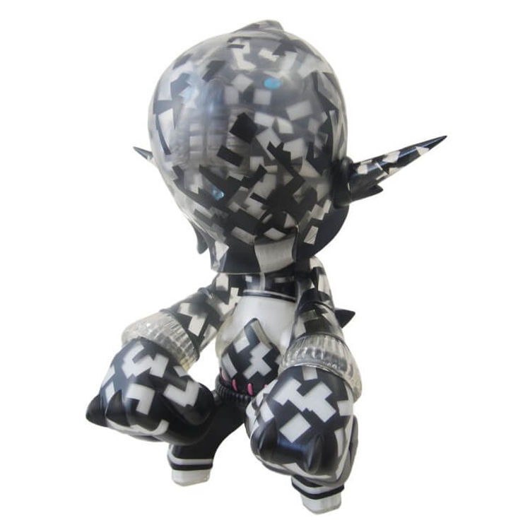 Fulcraim Anonymous Dot Type by Kaijin
