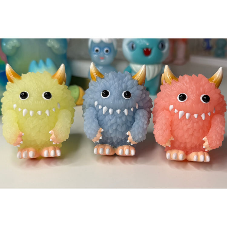 GID monster fluffy - set of three by Instinctoy (Hiroto Ohkubo)