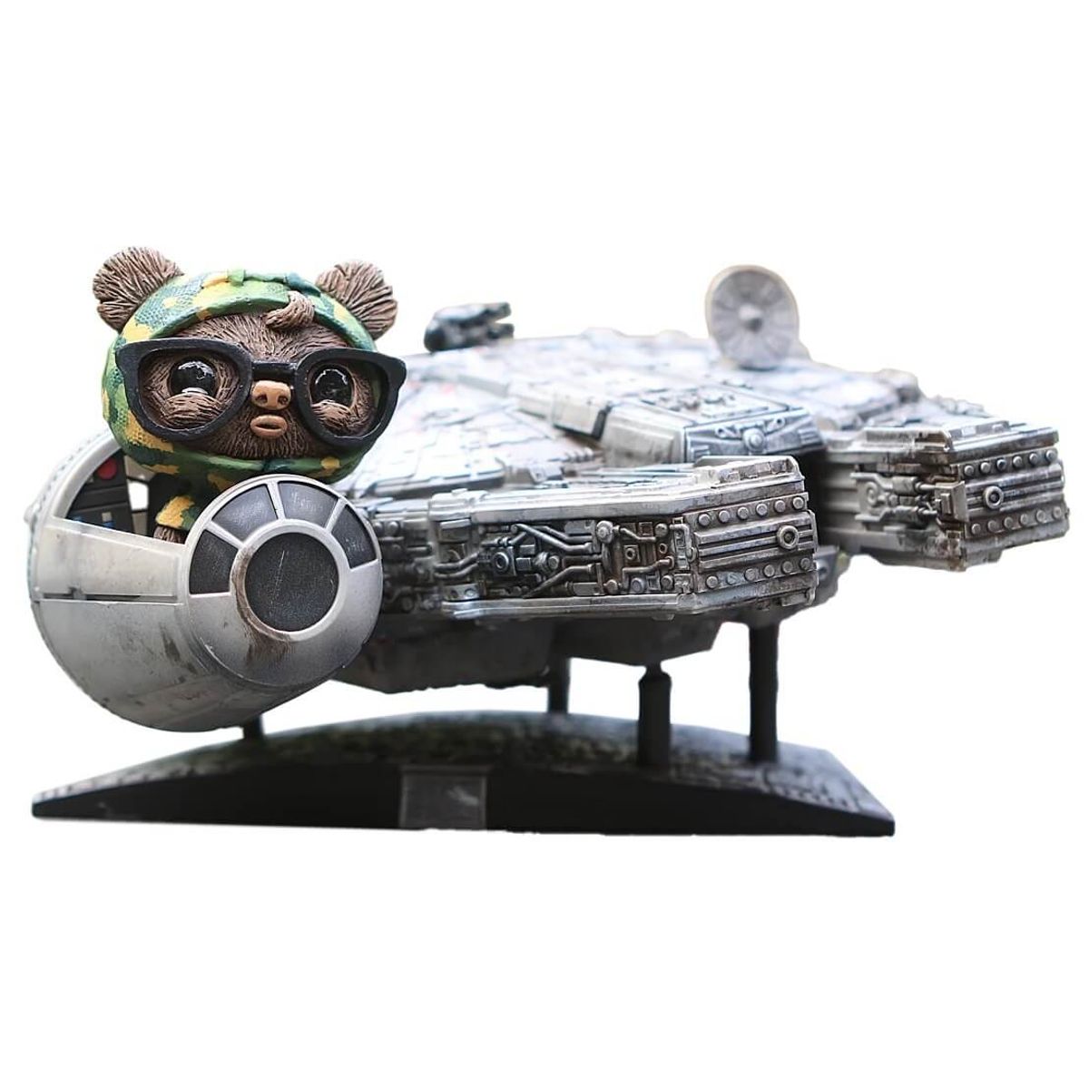 Geekwok and Falcon