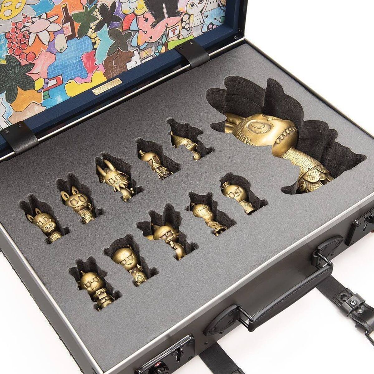 Globe-Trotter The Monsters Set