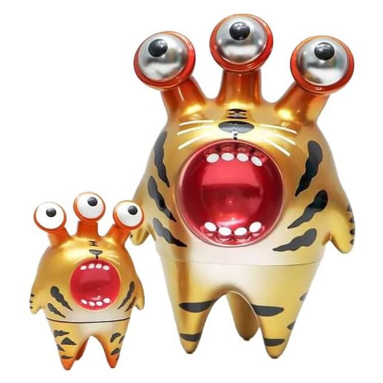 Golden Tiger Tooth by Funk Toy