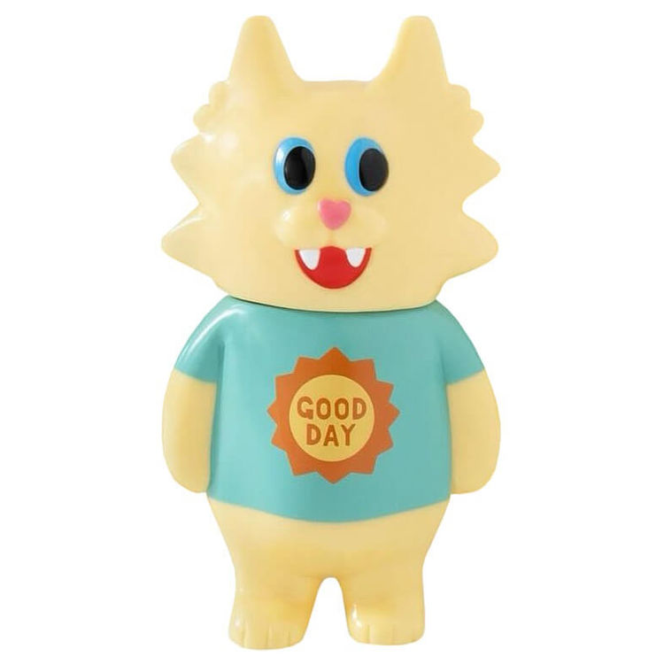Good Day Flat Cat by Club Babo