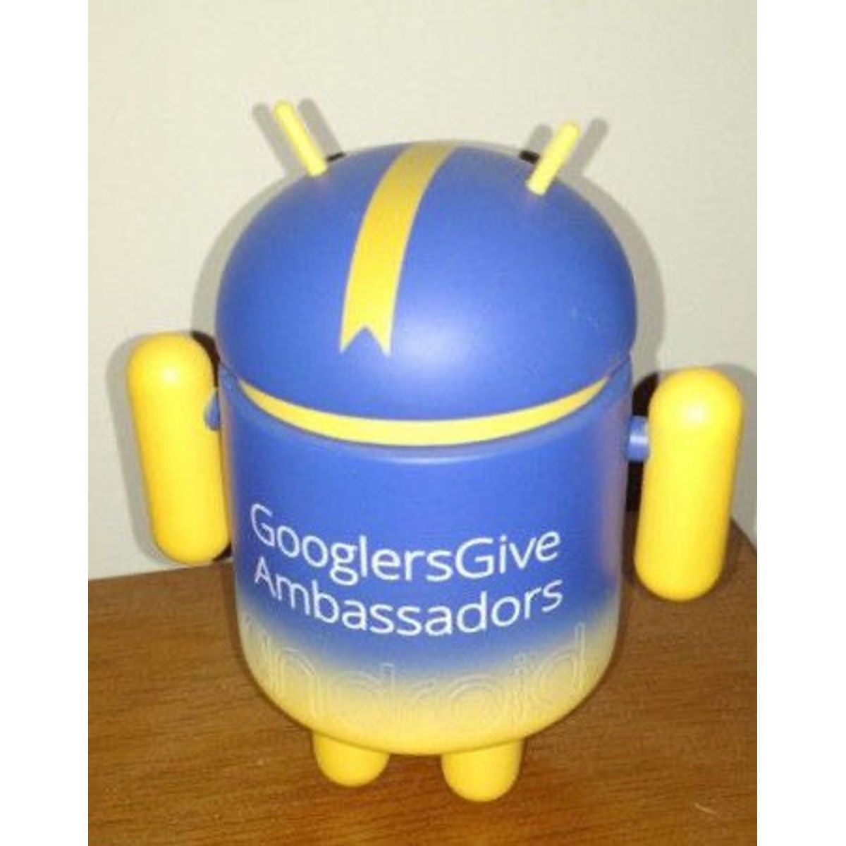 Googlers Give Ambassador Android