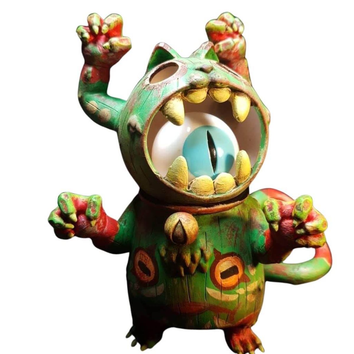 Green Wooden Frog Under Neko