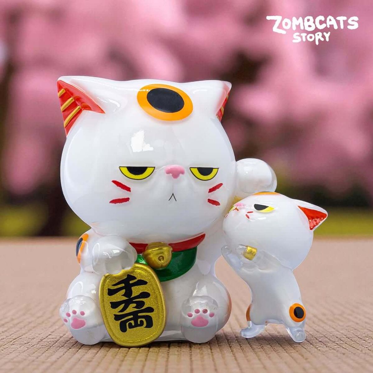 Grumpy Maneki  White