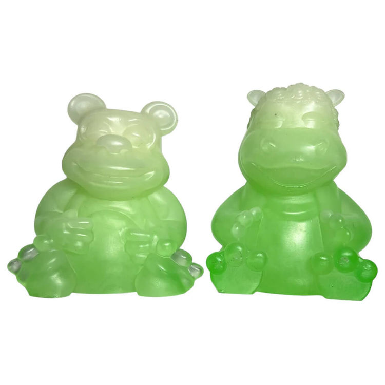 Gumbearto and Hippie Pam Green and White Red Glow by Fett.UpToys