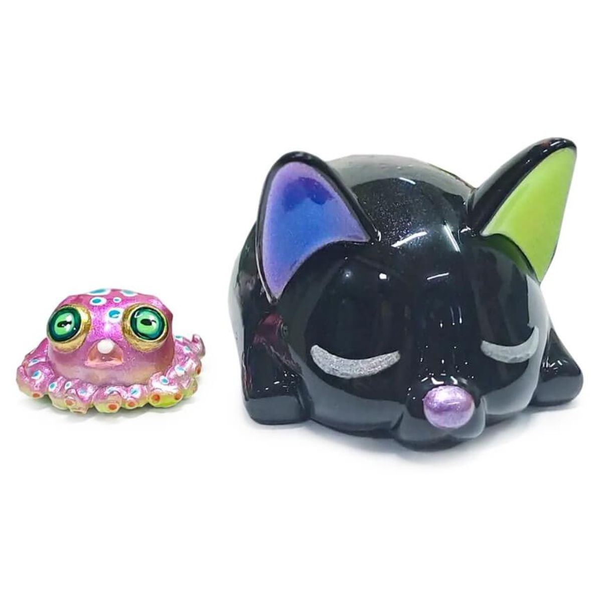 Gwen Mochi Midnight Bark with Mini Topu