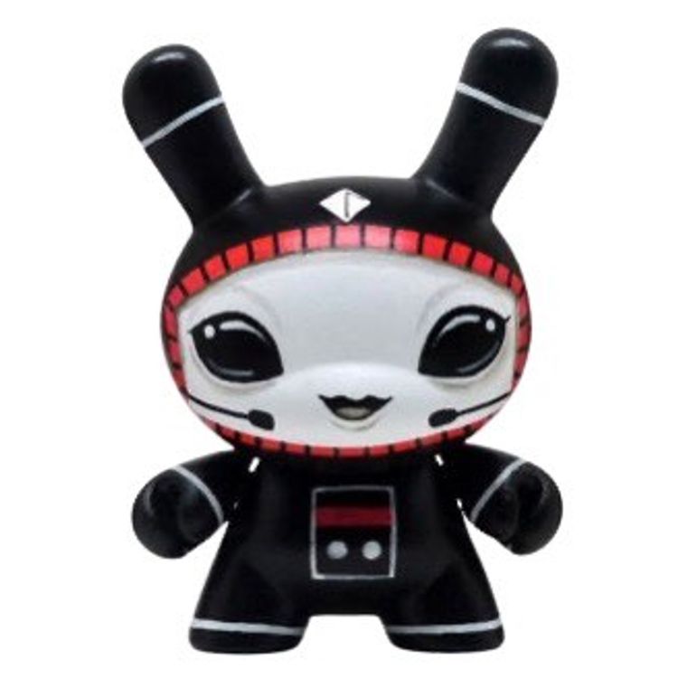 Gyaraga Black - A Lien by Otto Bjornik