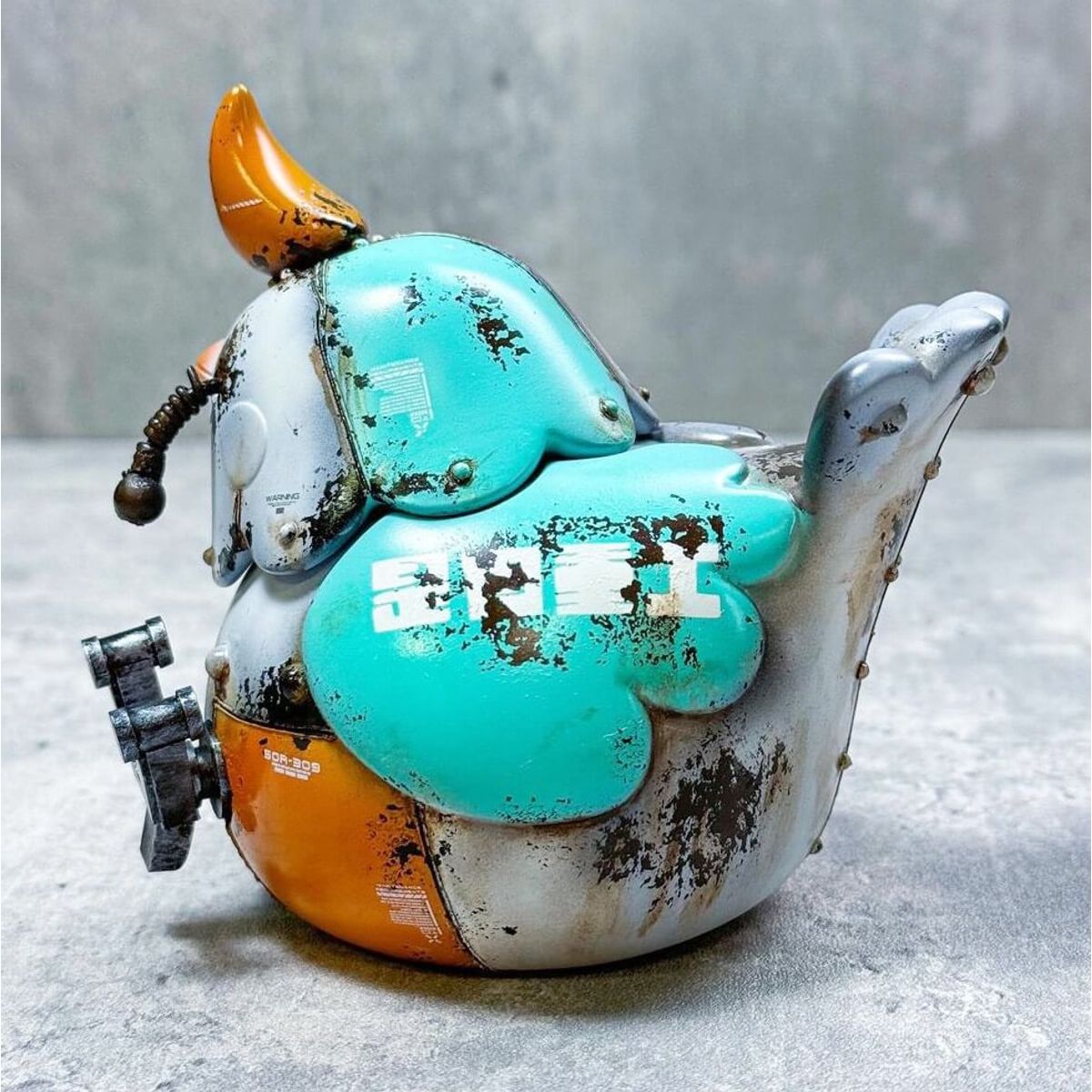 Heavy Industry Ball Ball Bird (Teal Orange)
