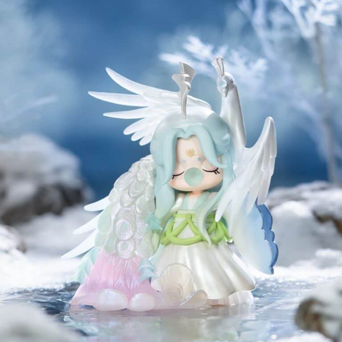 Hidden-White Peacock (白孔雀)