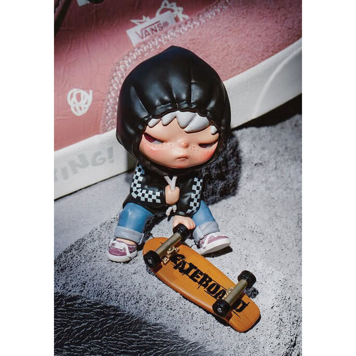 Hirono Vans Skateboarder