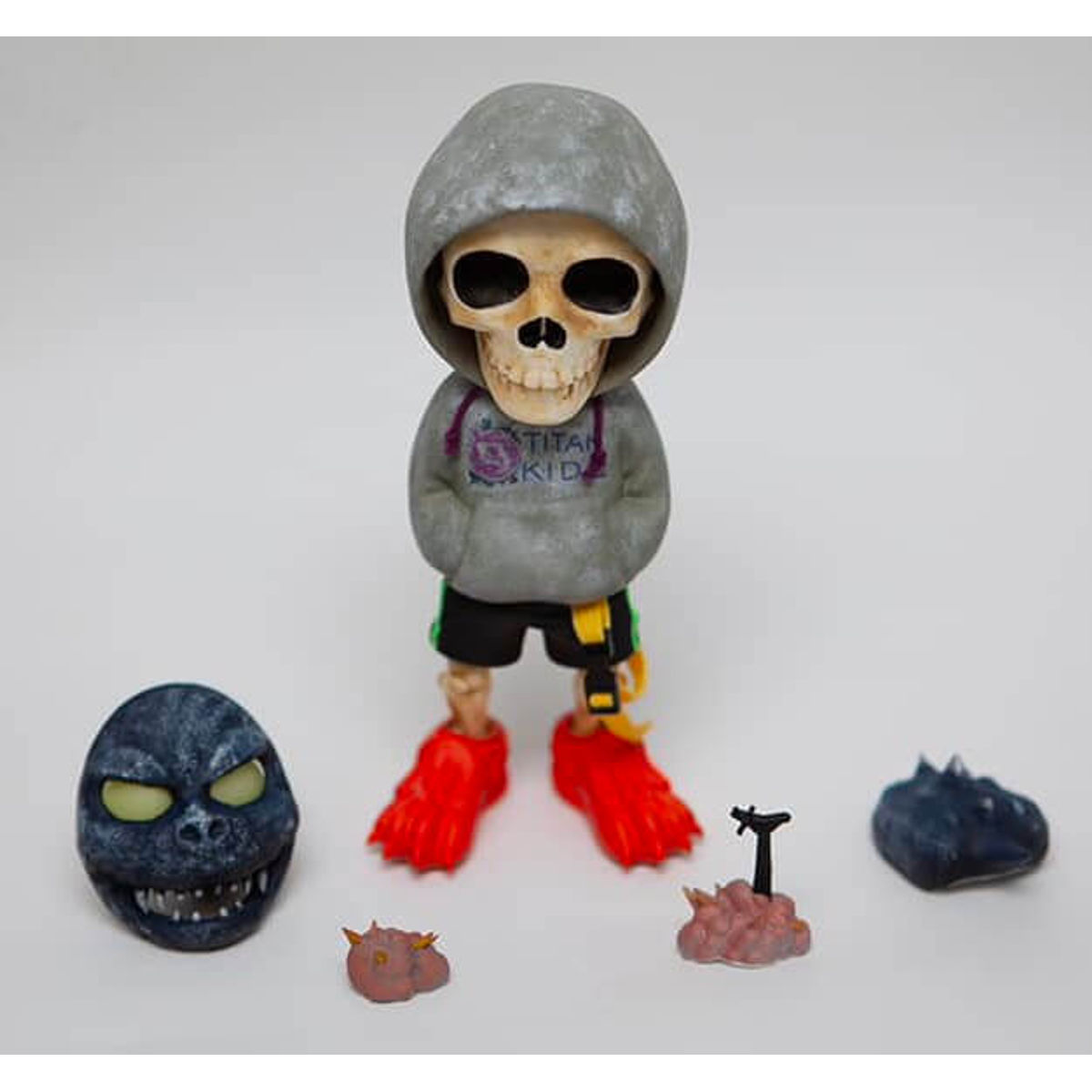 Hooded Suffering: Oracle King of the Titan