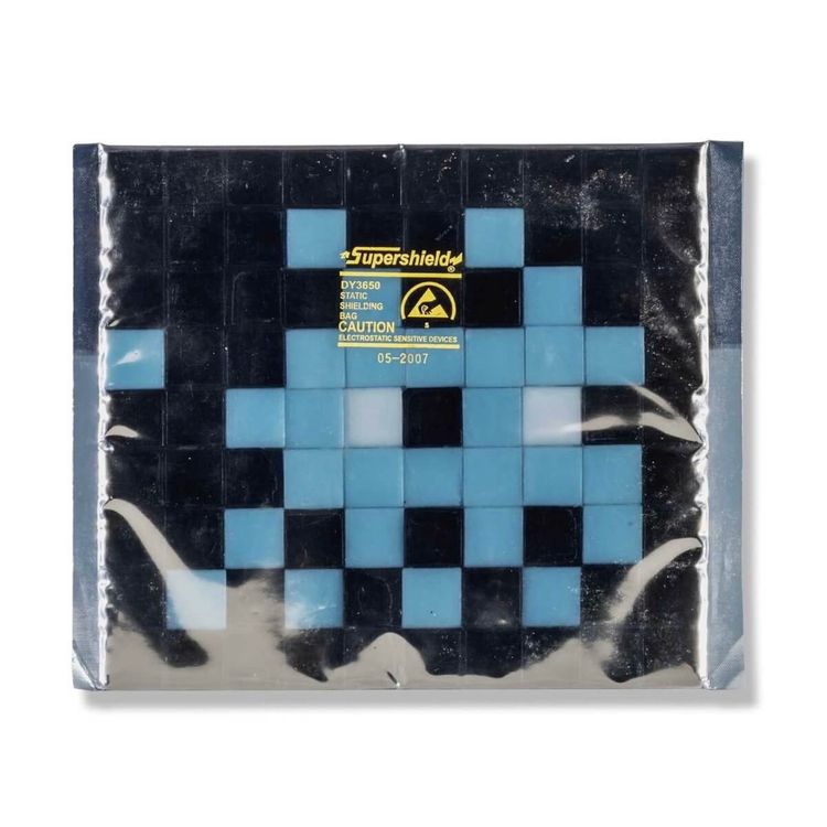 Invasion Kit #6 Runner by Space Invader