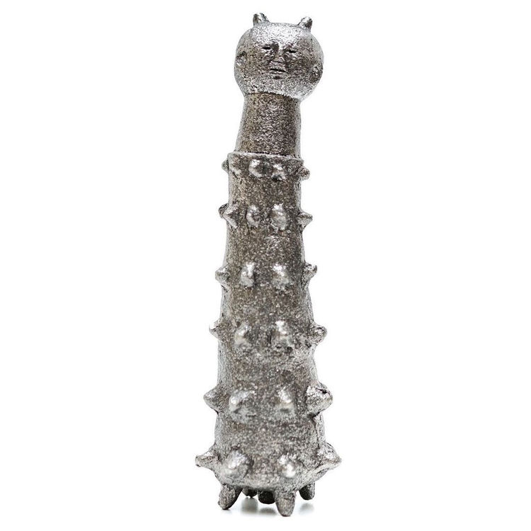 Iron Object A Oni's Weapon by Dehara Yukinori