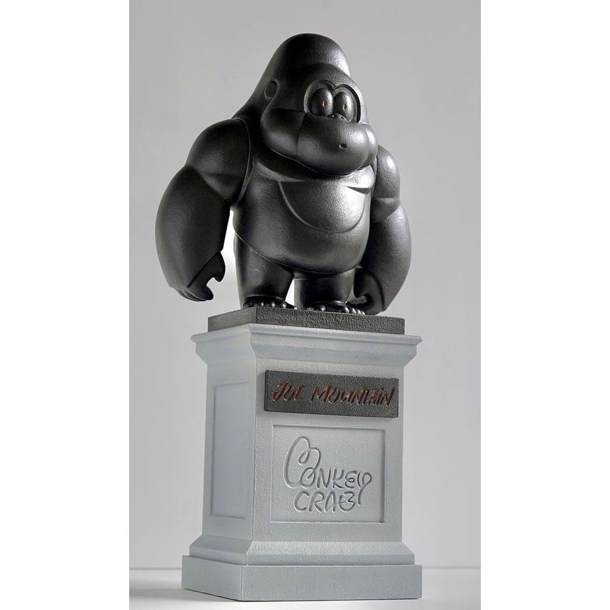 Joe Mountain Statue