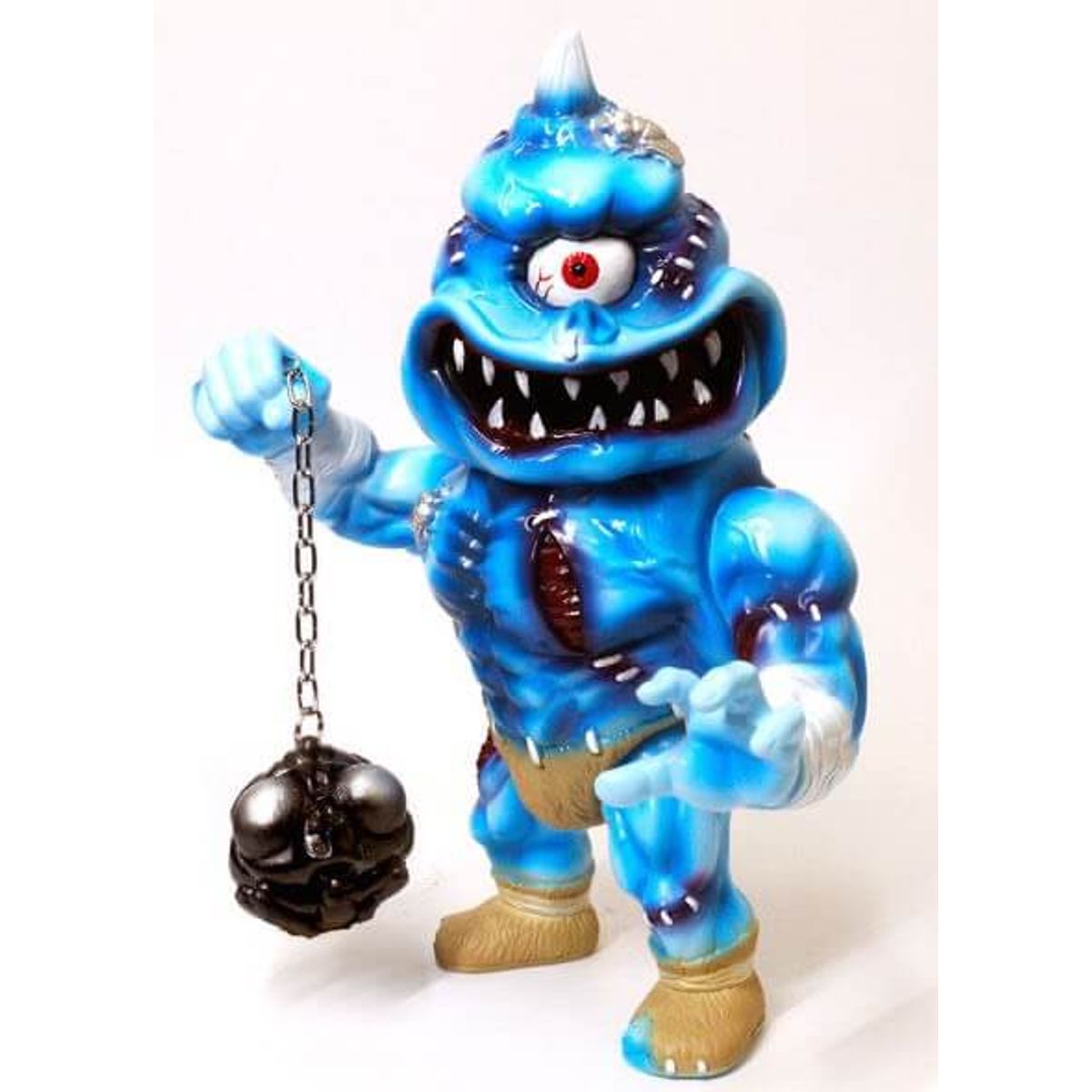 KUSAIKUSOPS - THE STRONG SMELL CYCLOPS