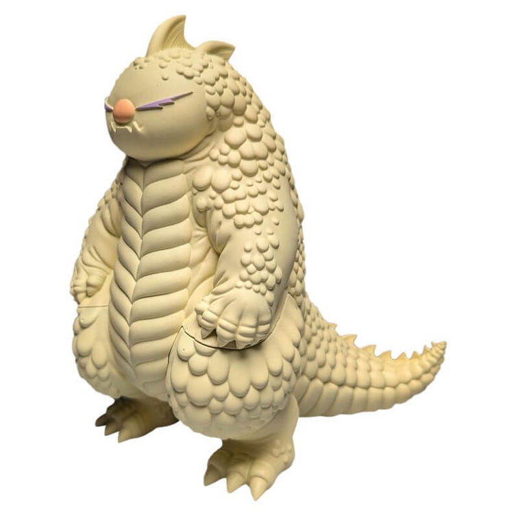 Kaiju Bully XL Vanilla by ESC Toy (Erick Scarecrow)