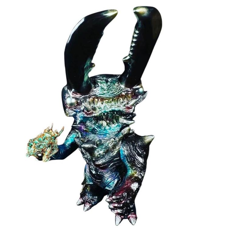 Kyotyuhei Titanus  + weapon by Mushi Bros Toys
