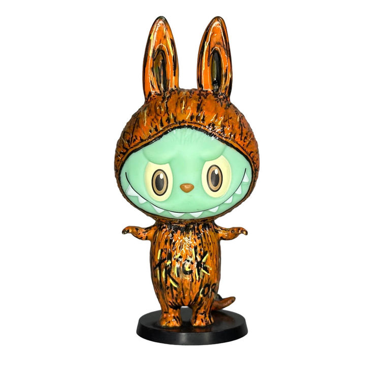 Labubu Trick or Treat on stand by Teeewizzle (Thad Wilkes)