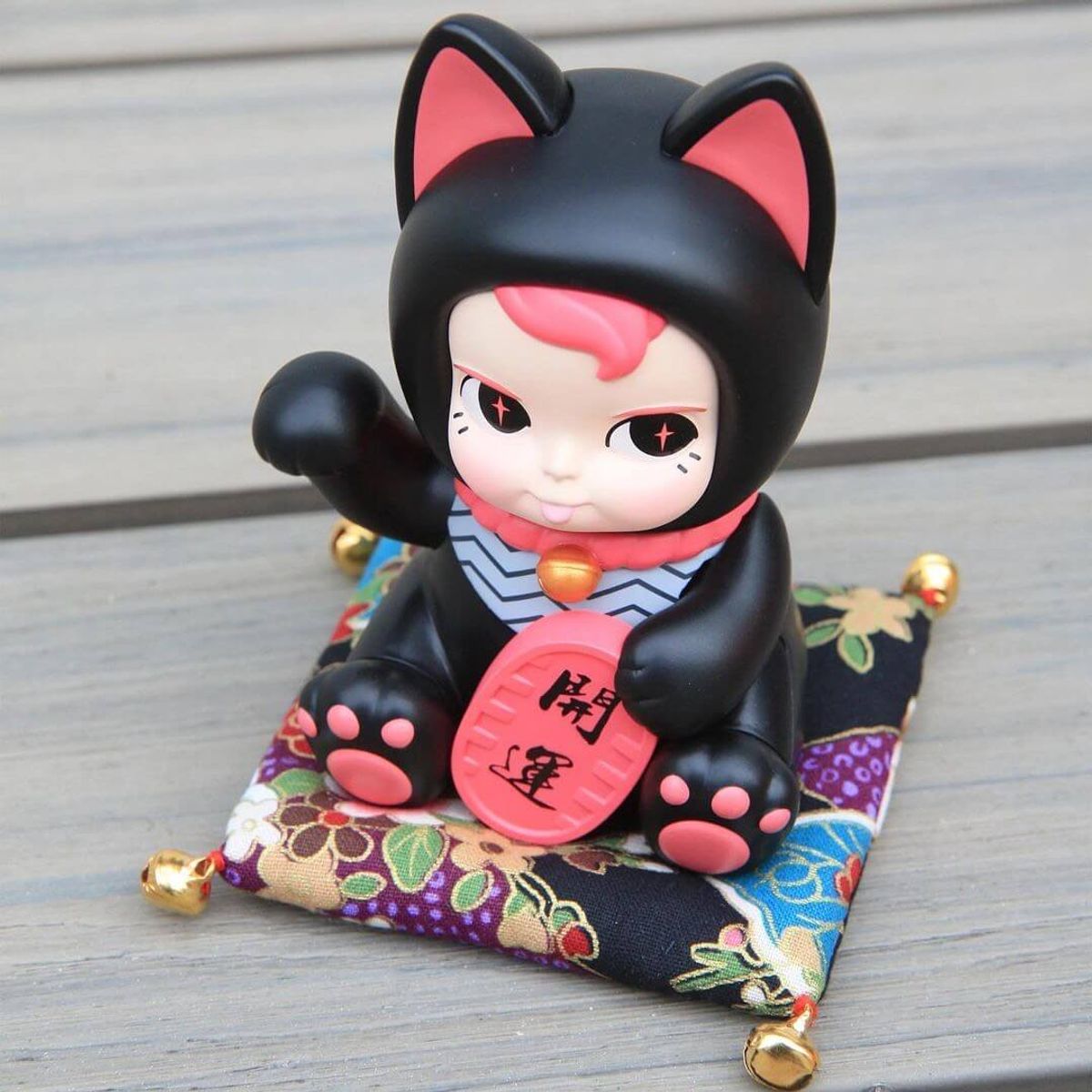 M-Size Sam Sam Lucky Cat Black